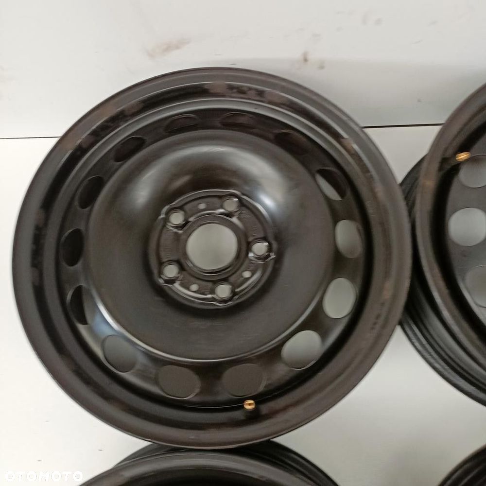 Felgi 5x112 16 Audi Q2 + Kołpaki 4szt (F464) - 2