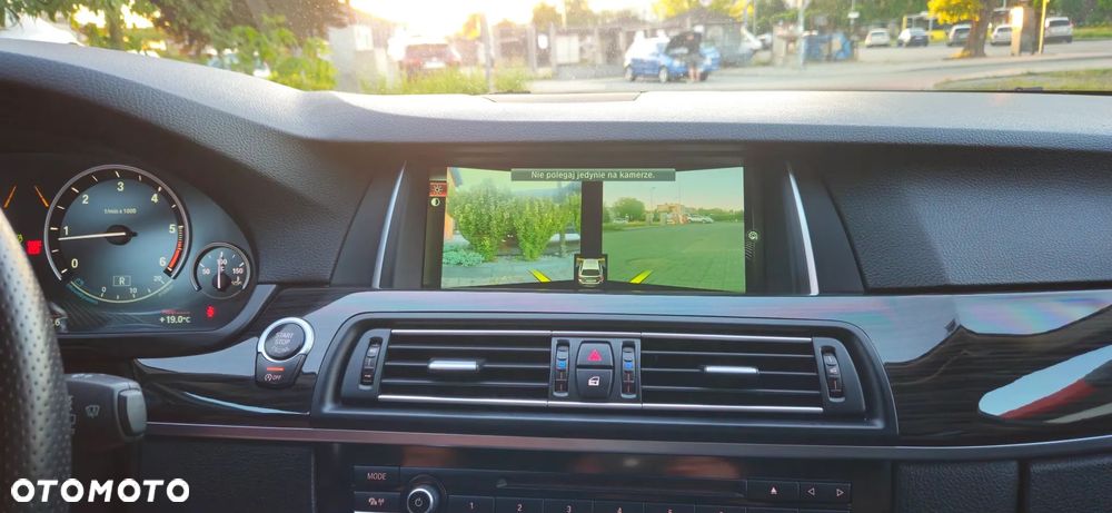 BMW Seria 5 520d Luxury Line - 26