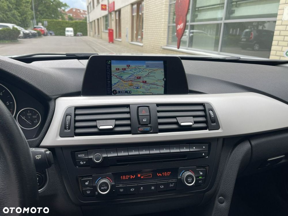 BMW Seria 3 - 33