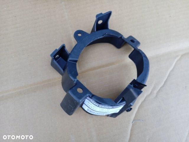 Nissan Qashqai J10 MOCOWANIE HALOGENU PRAWE KOSZ PRAWY ORYG. - 2