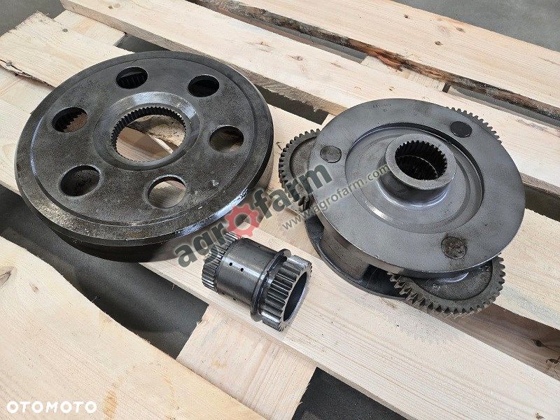 Układ planetarny skrzyni biegów John Deere 6800 - 2