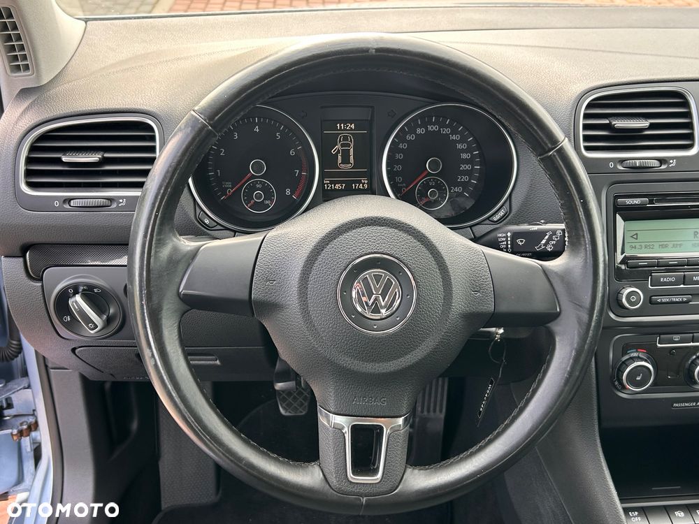 Volkswagen Golf - 20