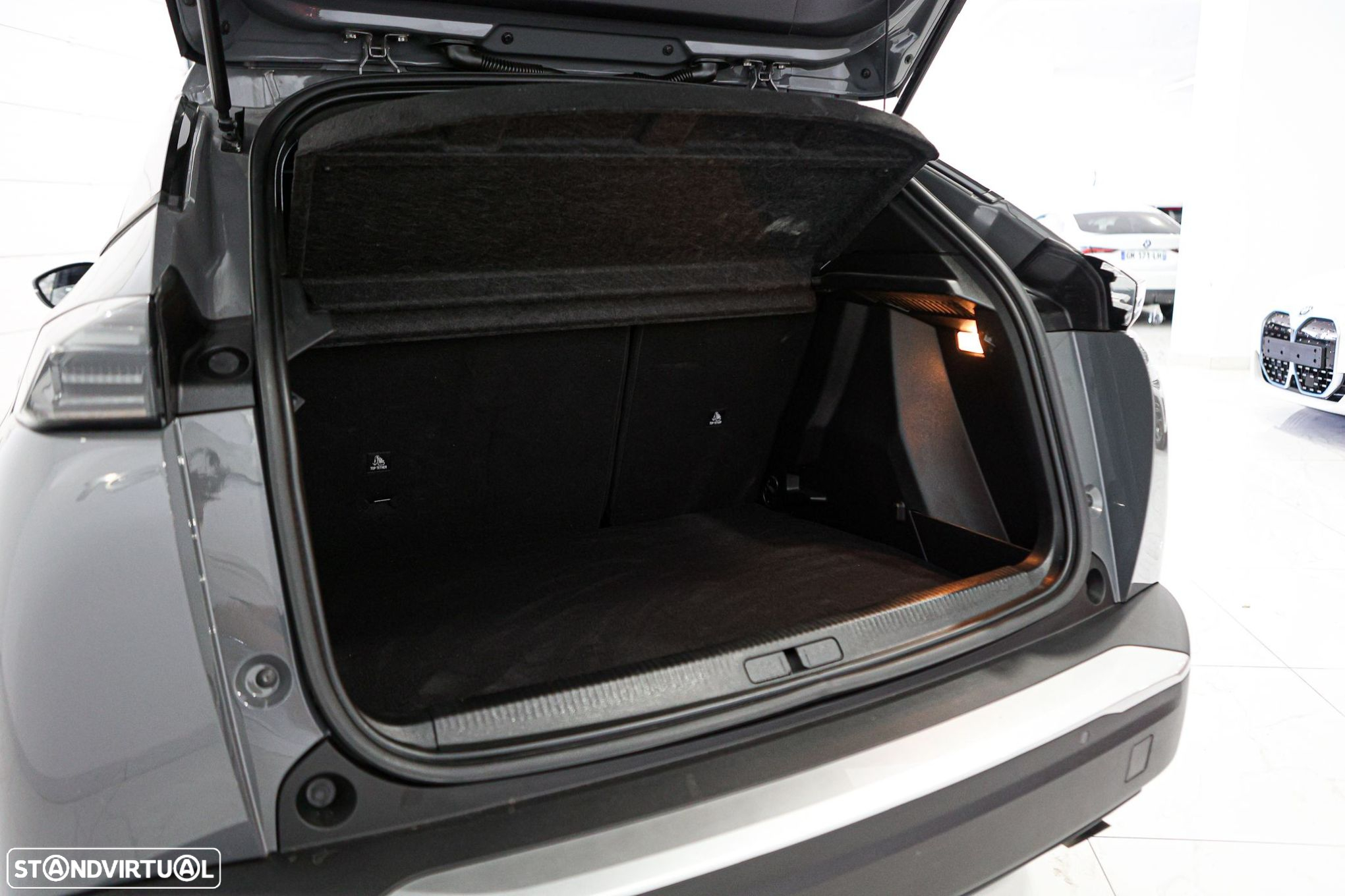 Peugeot 2008 1.2 PureTech Allure - 9