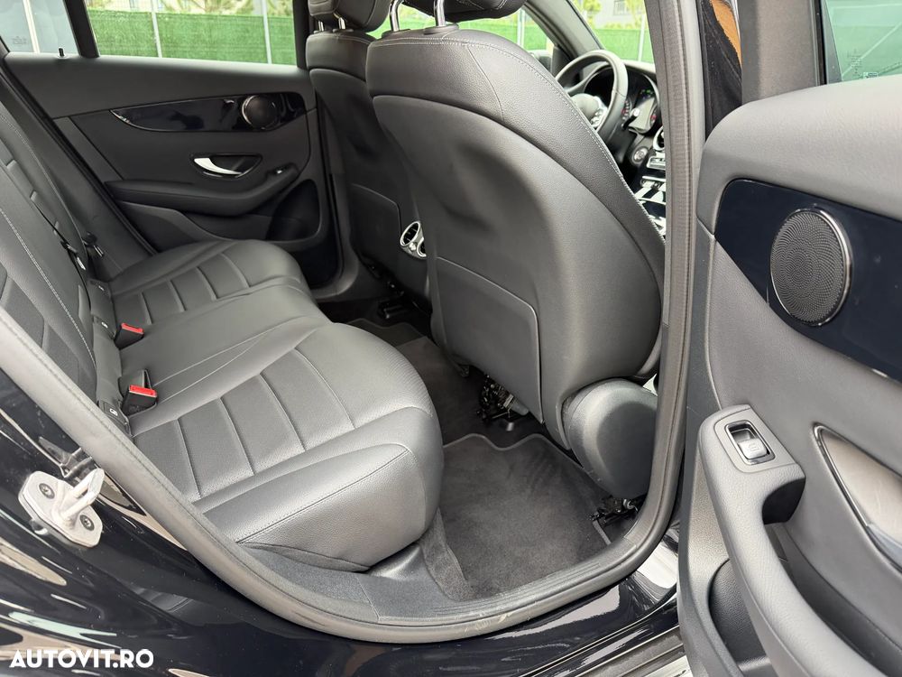 Mercedes-Benz GLC 200 4MATIC MHEV - 24