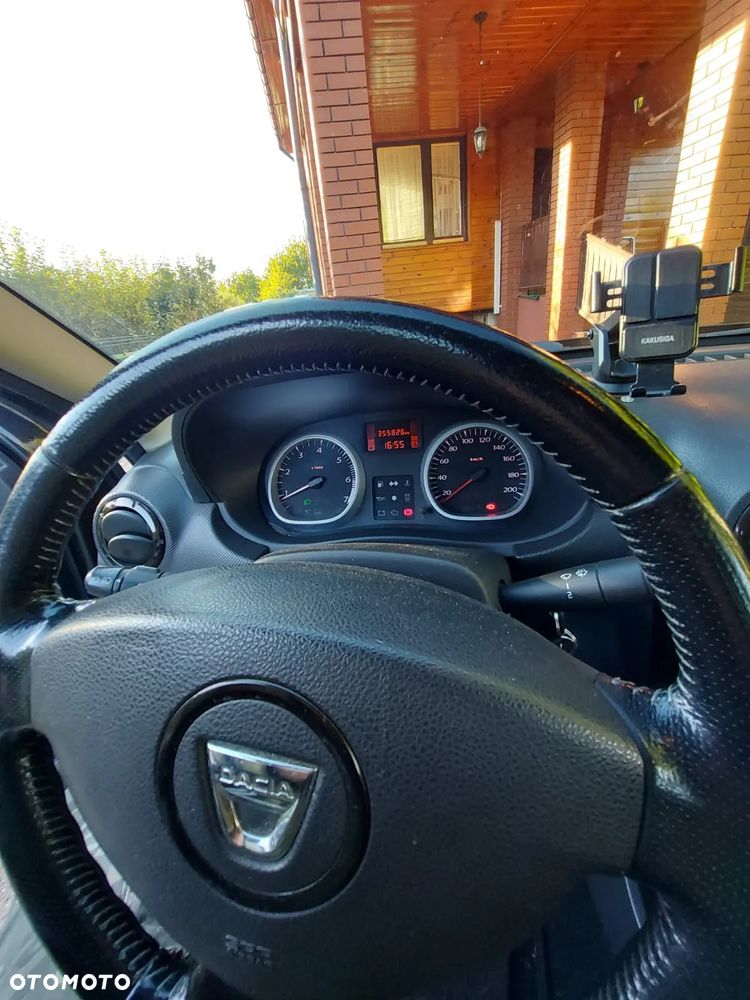 Dacia Duster 1.5 dCi Laureate - 11
