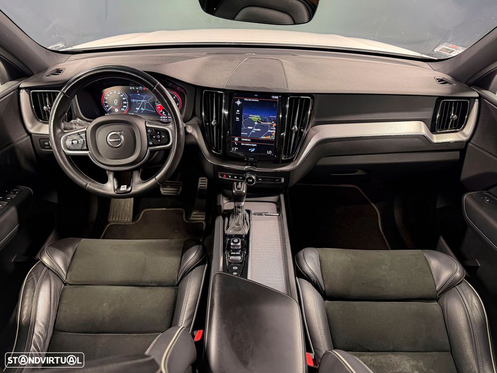 Volvo XC 60 2.0 B5 R-Design AWD - 9