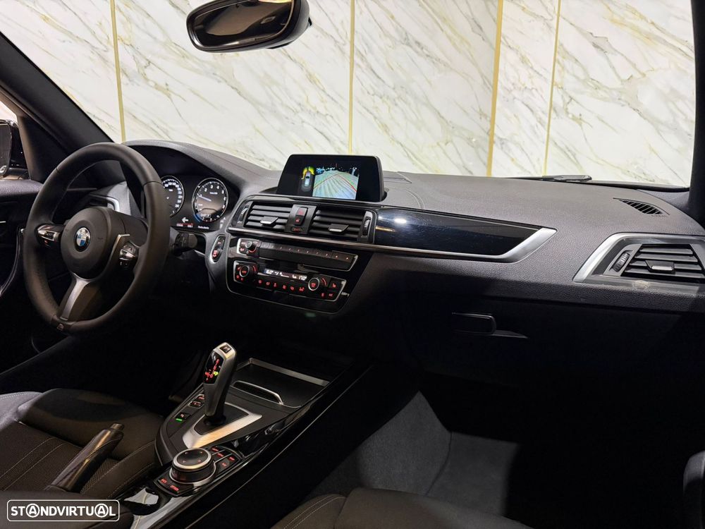 BMW 118 i Pack M Auto - 10