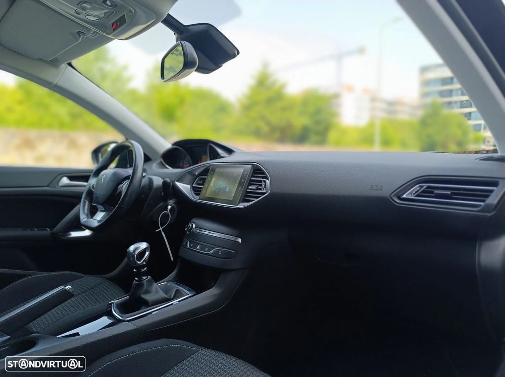 Peugeot 308 1.6 BlueHDi Style - 30