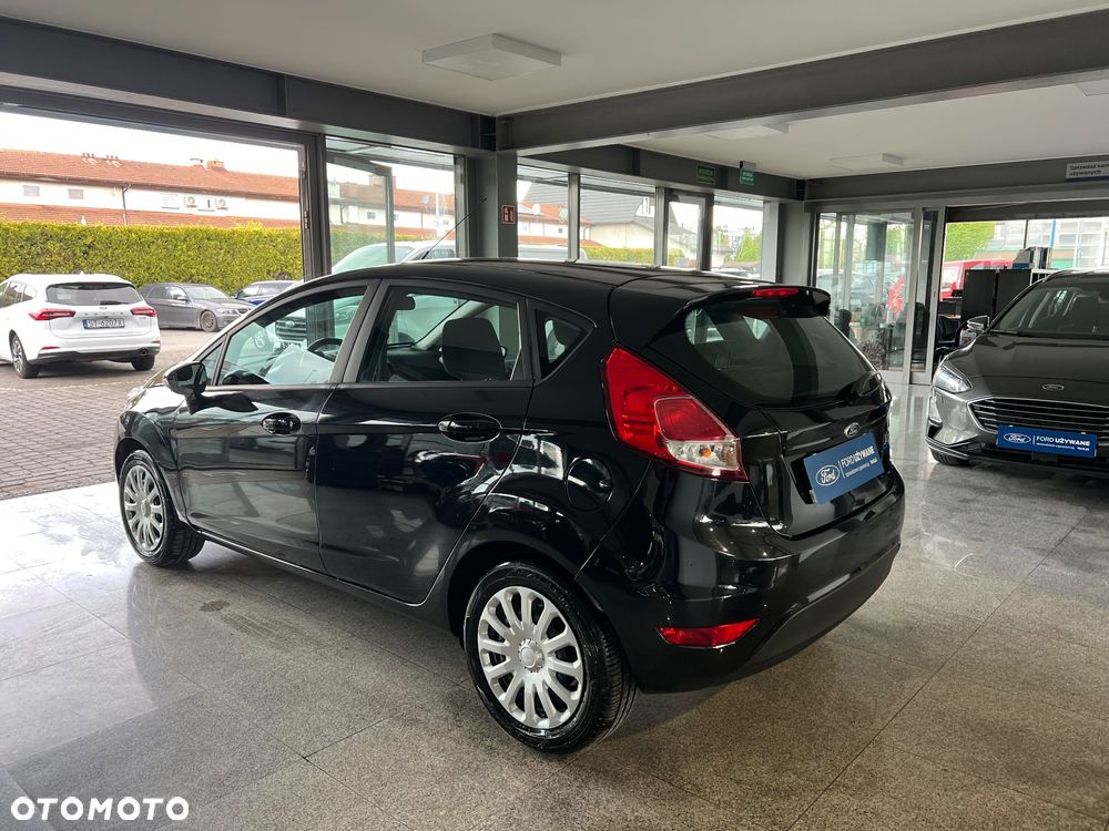 Ford Fiesta 1.25 Titanium - 10