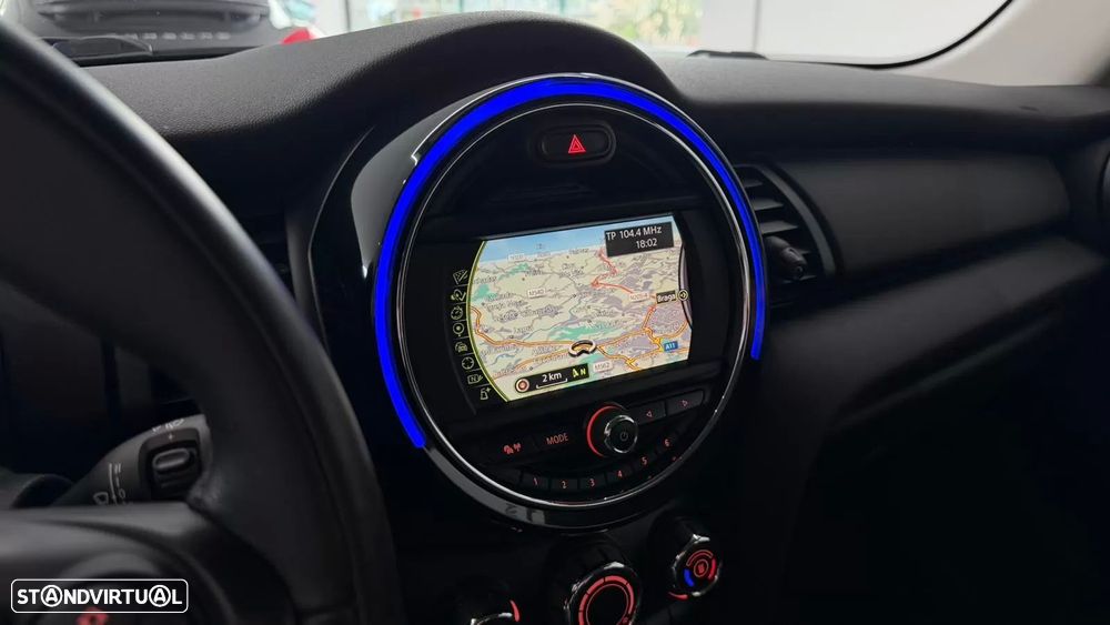 MINI 5 Portas Cooper D - 19