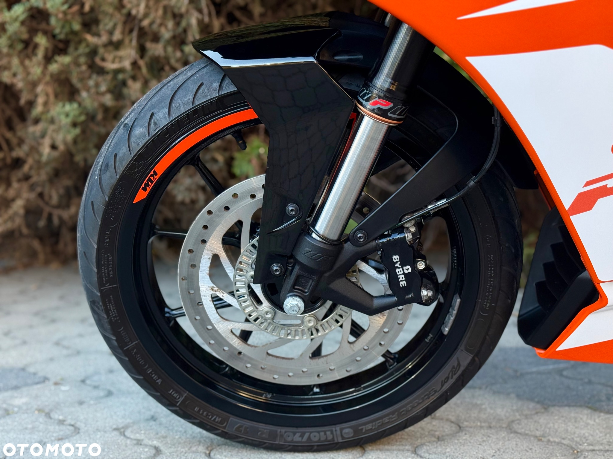 KTM RC 125 - 26