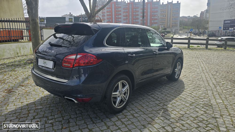 Porsche Cayenne Tiptronic S - 28