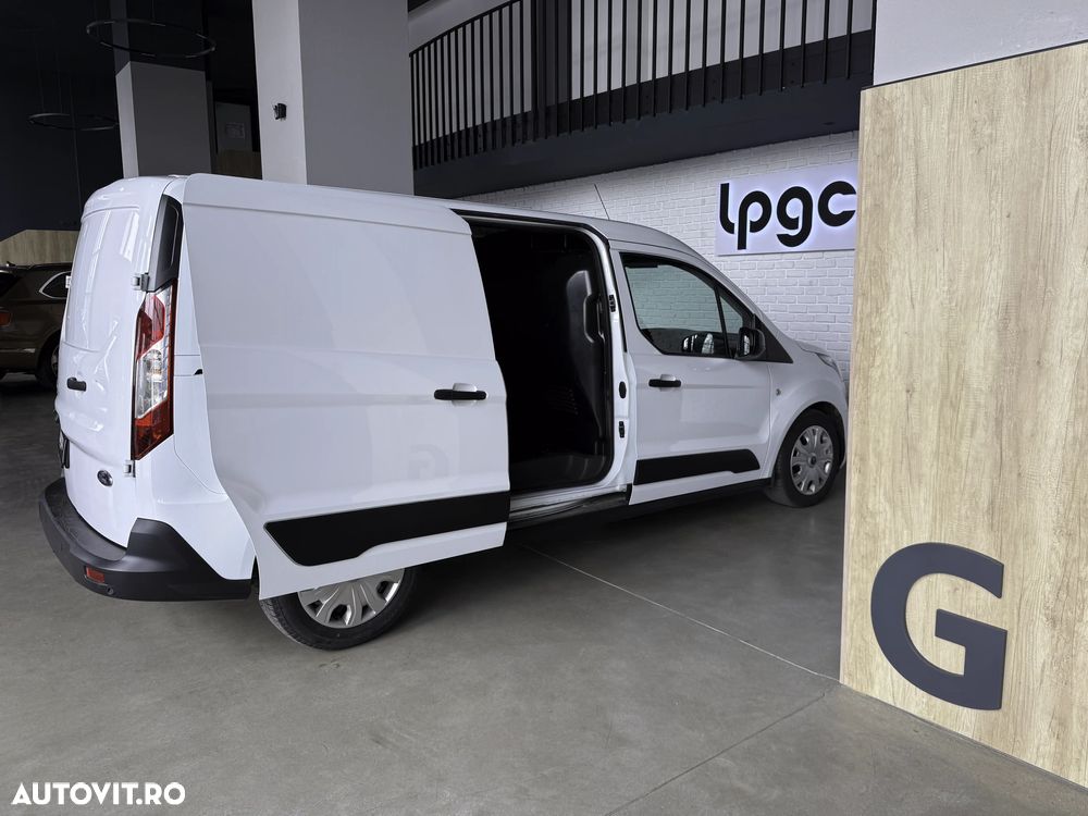 Ford Transit Connect - 8