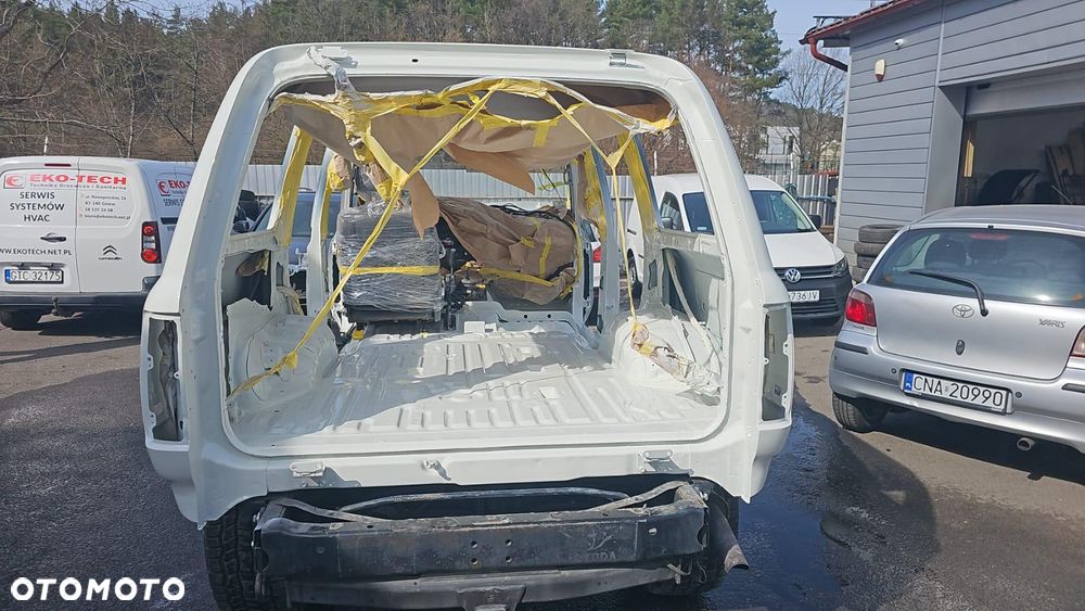 Toyota Land Cruiser - 19
