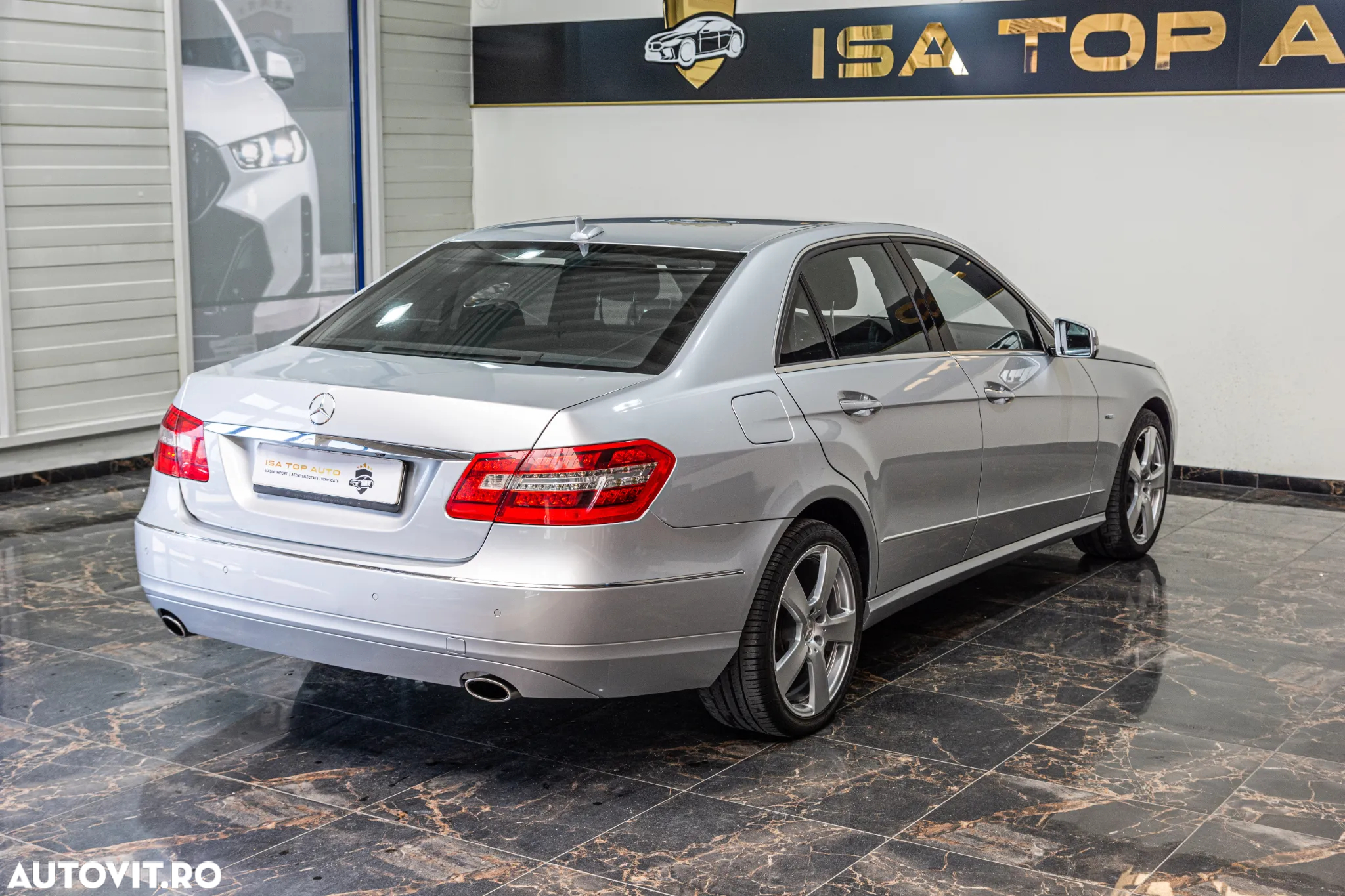 Mercedes-Benz E 300 CDI BlueEfficiency Aut. - 36