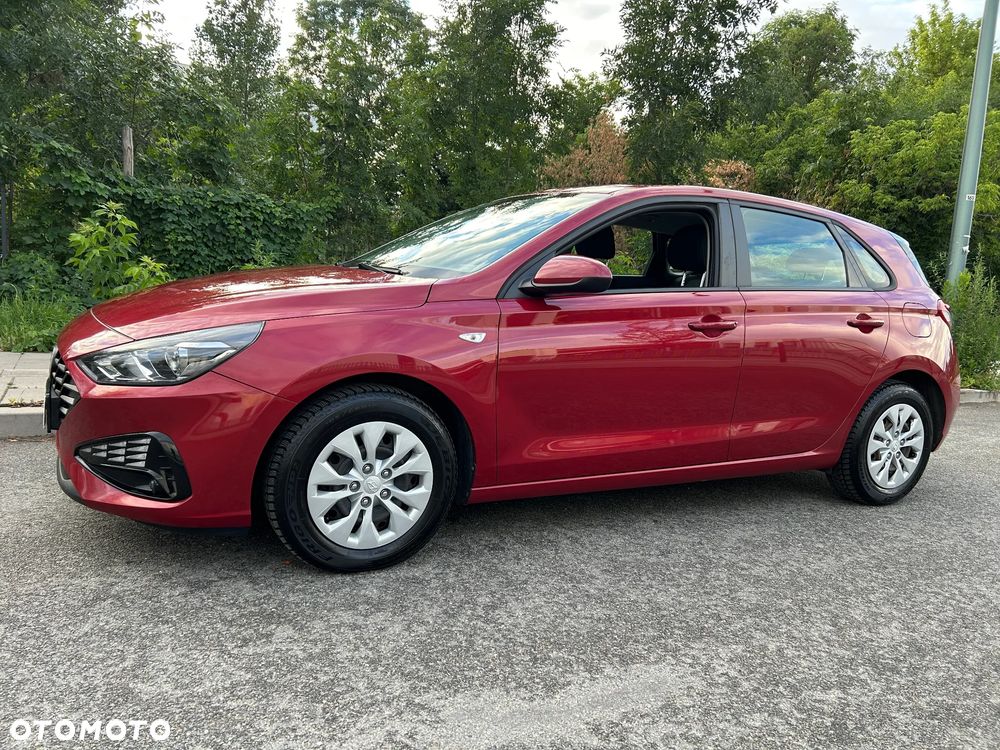 Hyundai i30 1.5 DPI Classic + - 25