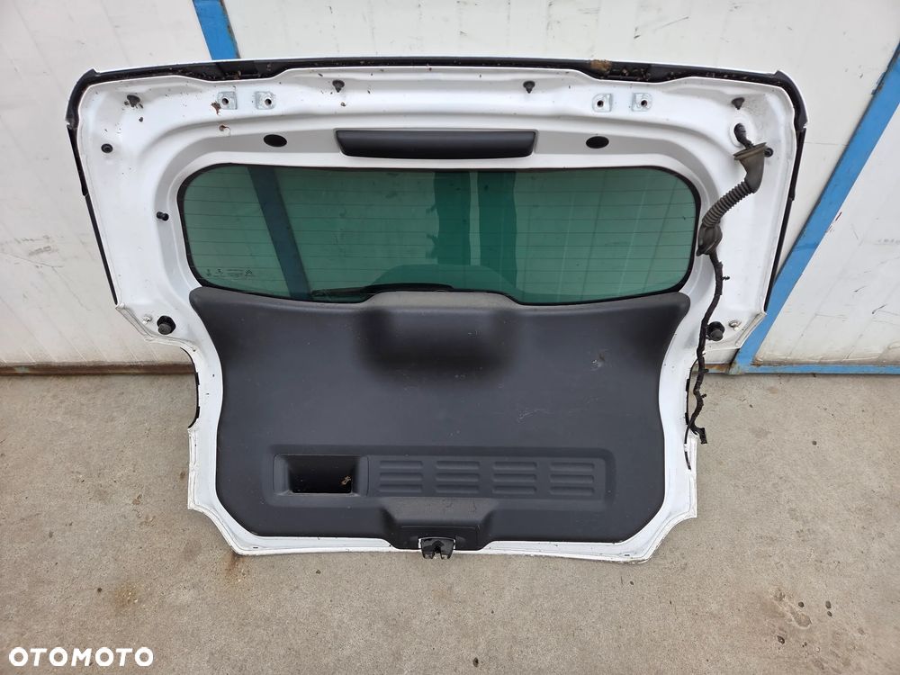 Klapa Bagażnika Citroen C3 Aircross - 10