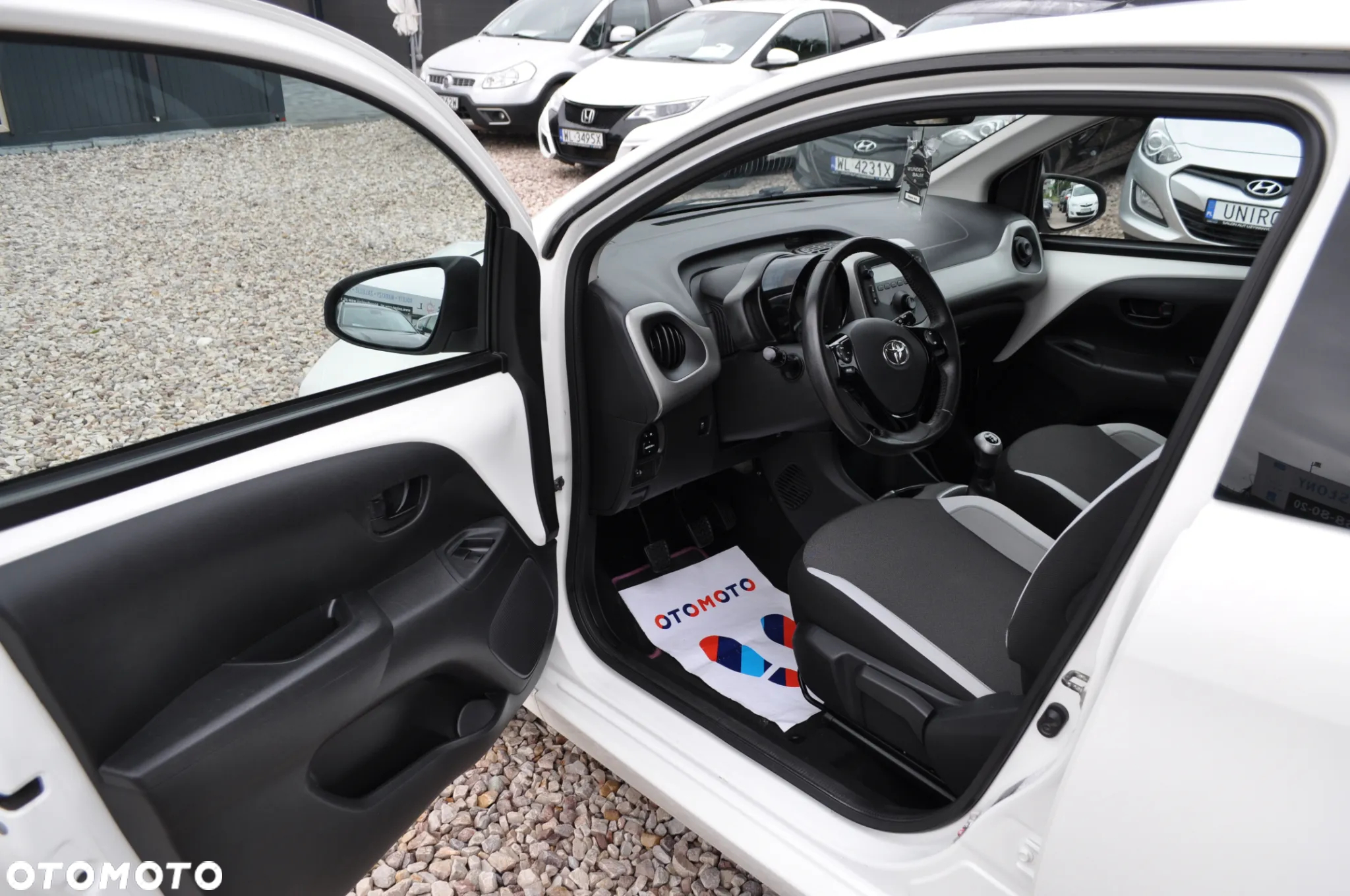 Toyota Aygo - 12