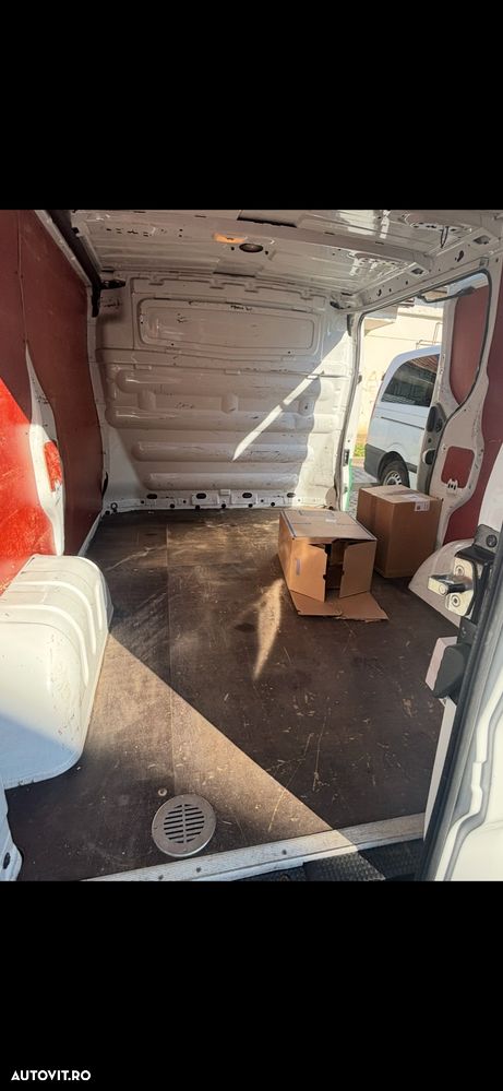 Opel Vivaro - 6