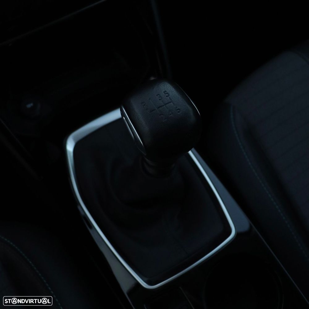Peugeot 208 1.2 PureTech Allure Pack - 21