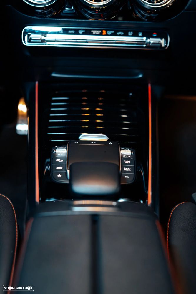 Mercedes-Benz GLA 250 e 8G-DCT AMG Line - 19