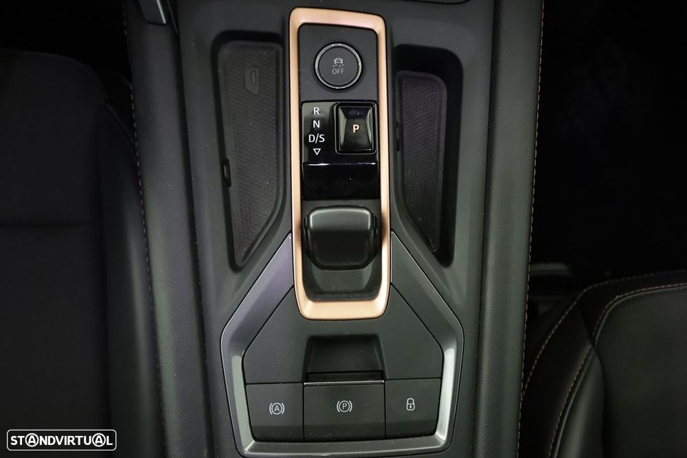 Cupra Formentor 1.5 e-Hybrid DSG - 12