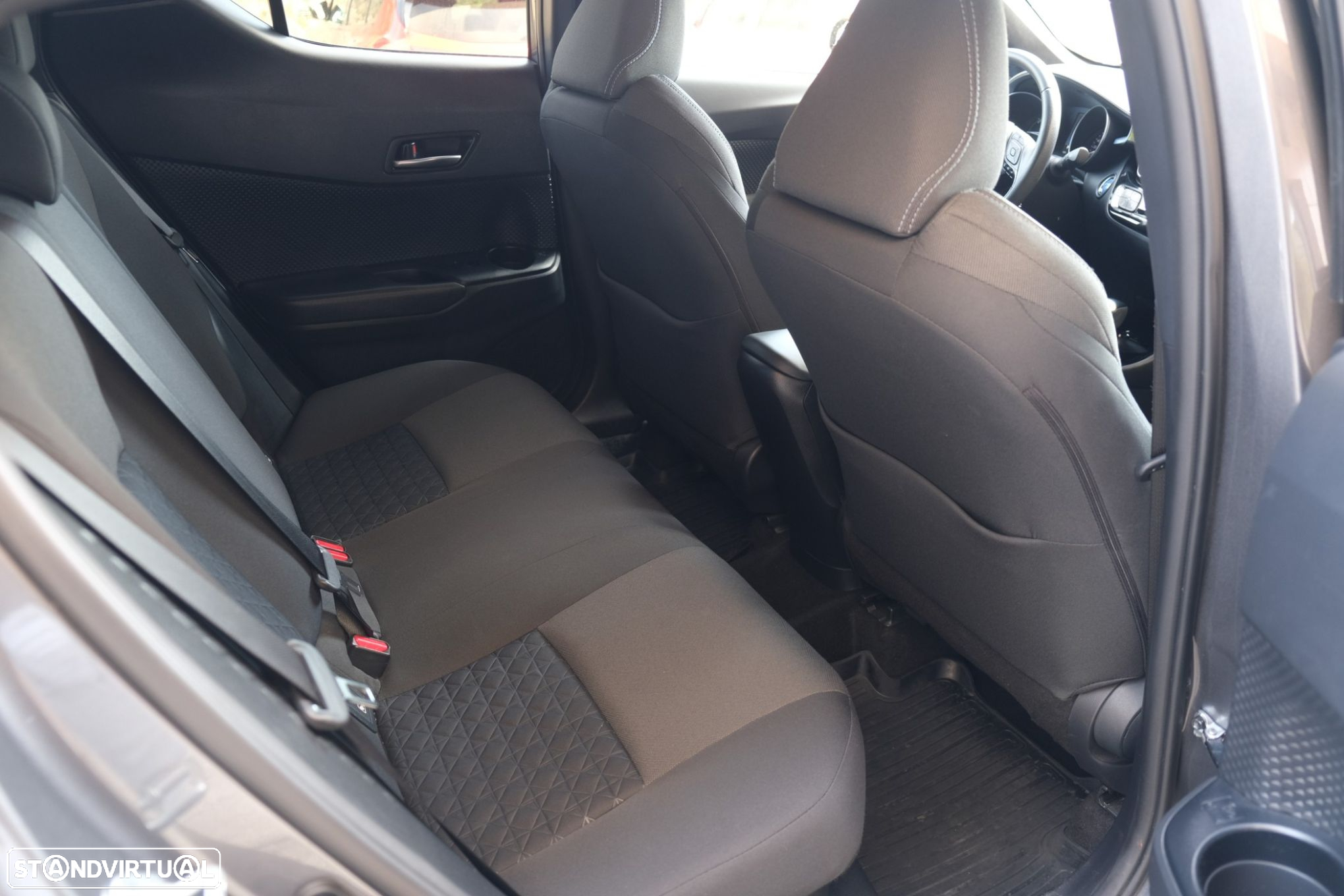 Toyota C-HR 1.8 Hybrid Square Collection - 13