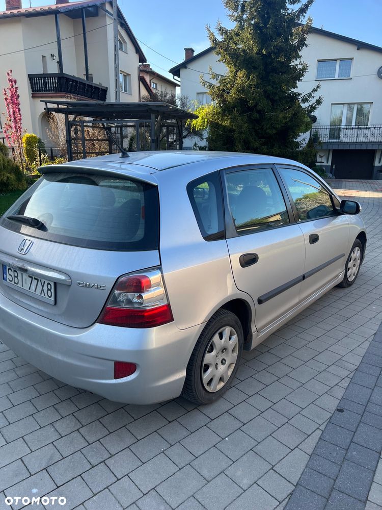 Honda Civic 1.4i S - 2