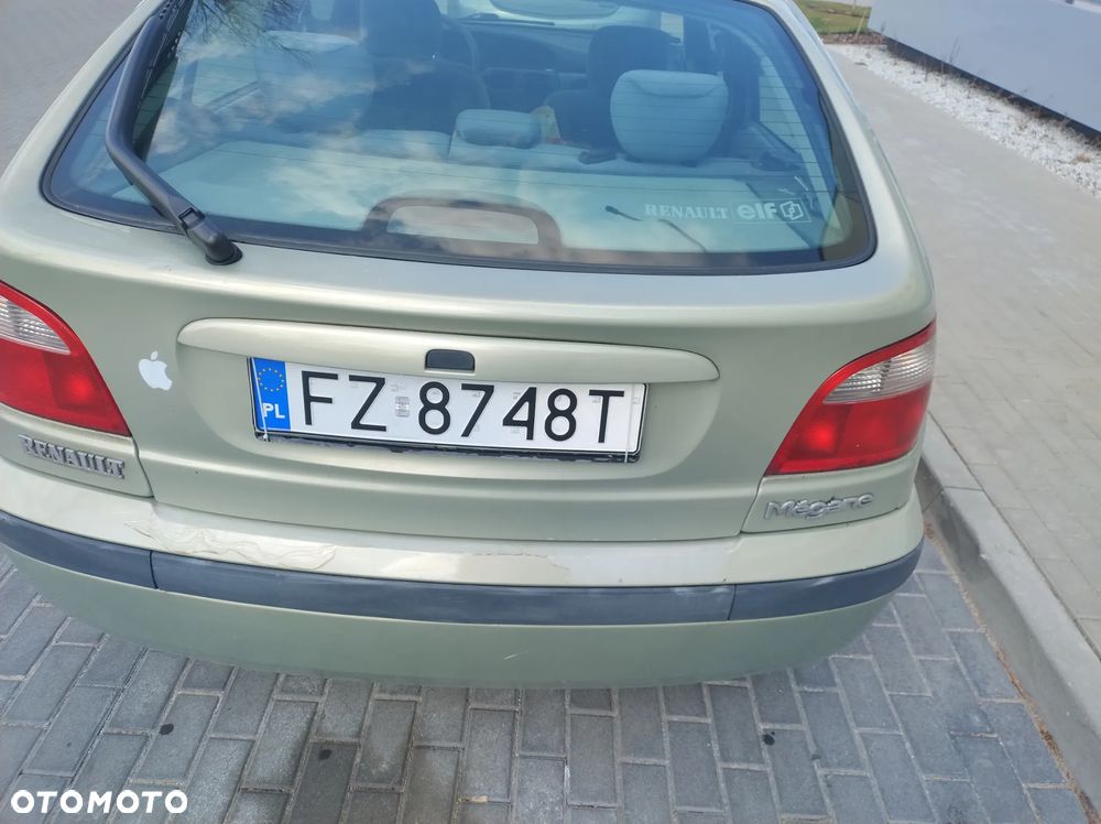 Renault Megane 1.4 RN 16V - 3