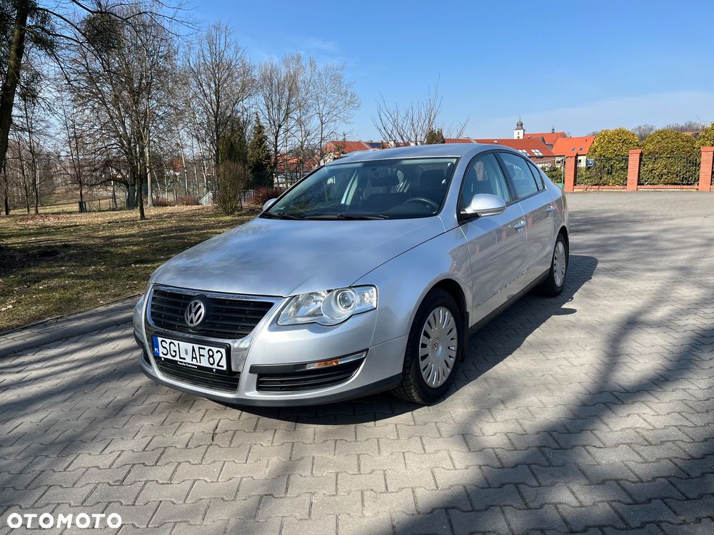 Volkswagen Passat 1.8 TSI Sportline - 1