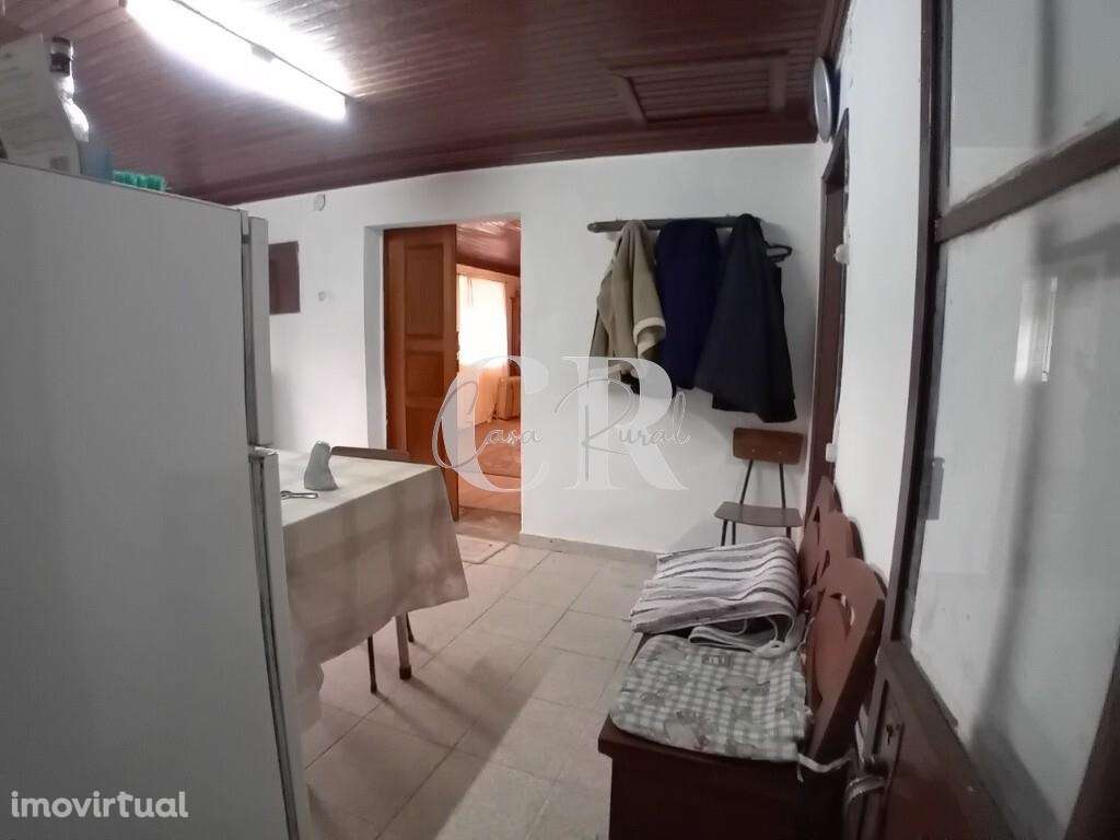 Moradia T3 com terreno pronta a habitar, logradouro e poço de água em - Grande imagem: 5/35