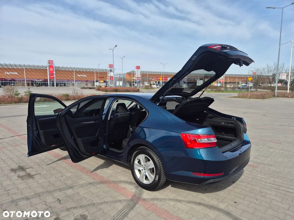 Skoda Superb 2.0 TDI Active - 9