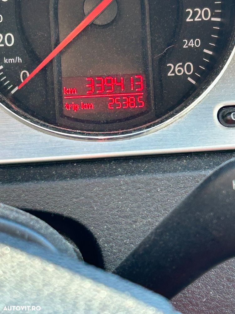 Volkswagen Passat 2.0 TDI Comfortline - 9