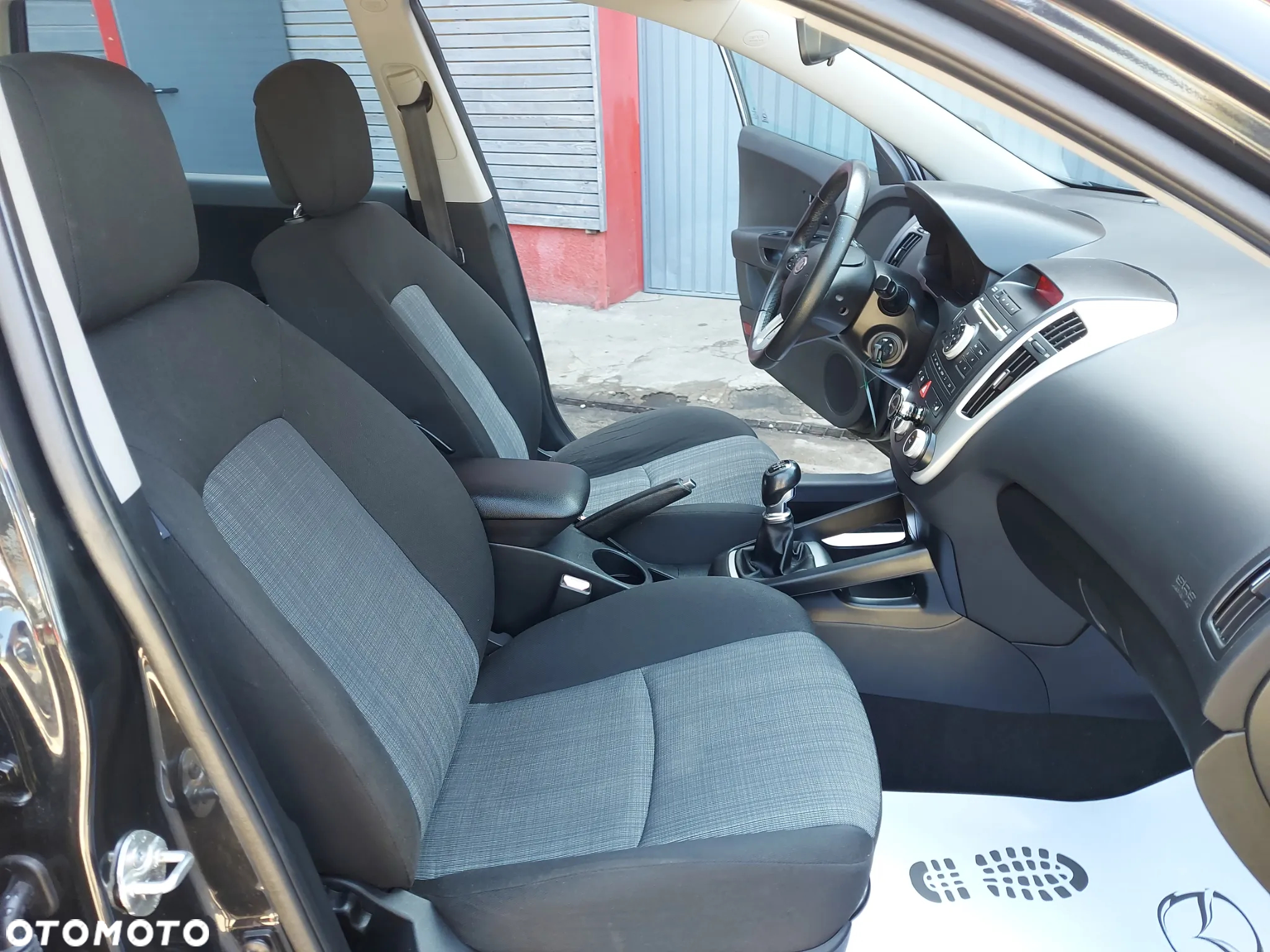 Kia Ceed 1.6 CVVT SW ISG Vision - 20
