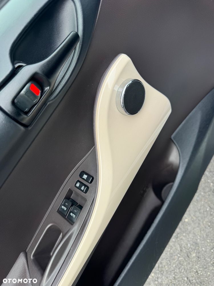 Toyota iQ 1.0 Multidrive + - 29