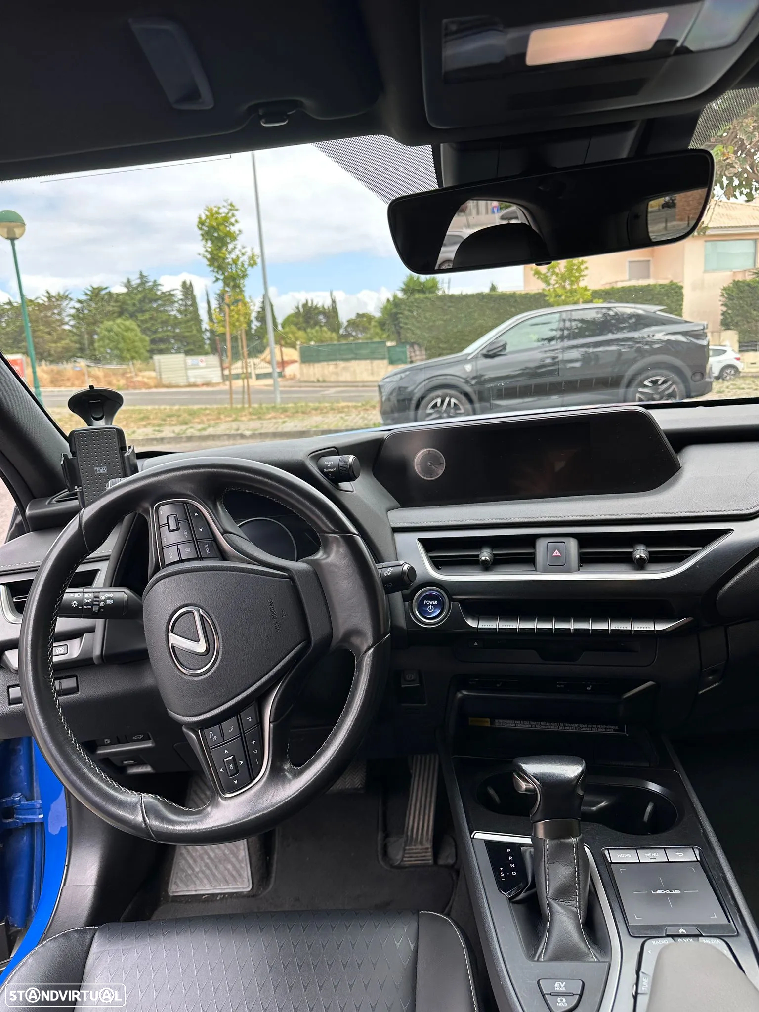 Lexus UX 250h Special Edition (LCA) - 11
