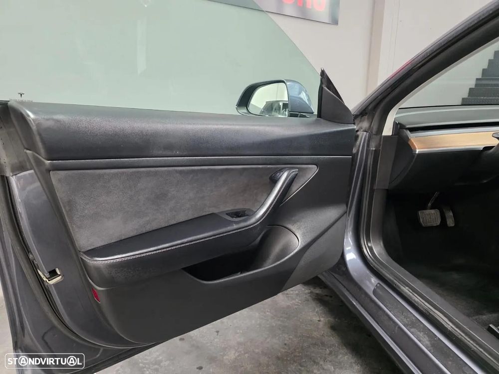 Tesla Model 3 Standard Range Plus RWD - 14