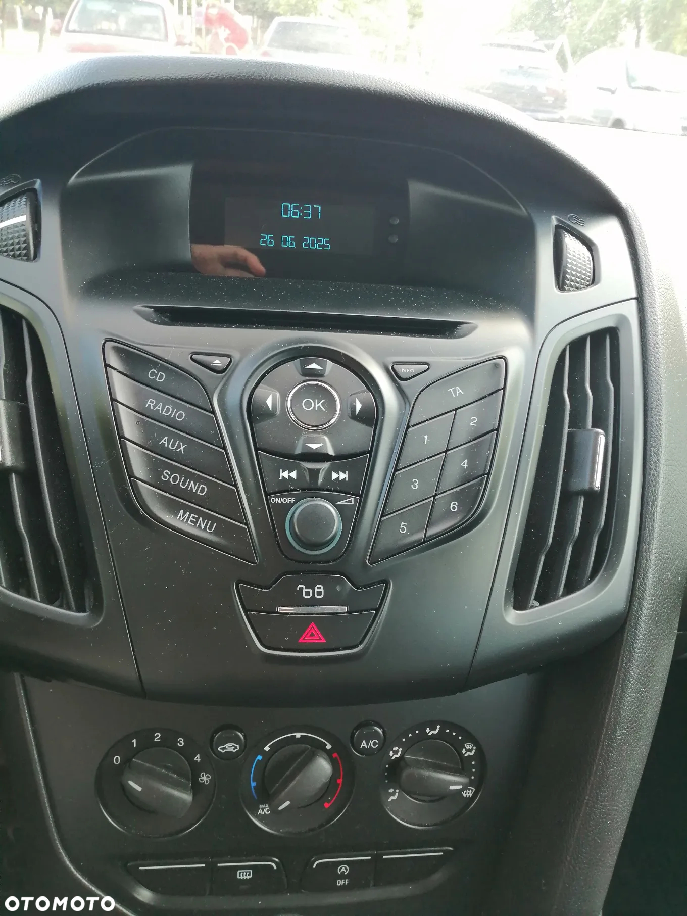 Ford Focus 1.0 EcoBoost Start-Stopp-System Ambiente - 12
