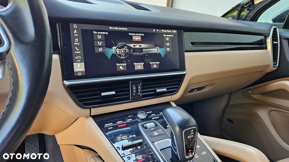 Porsche Cayenne Platinum Edition - 9