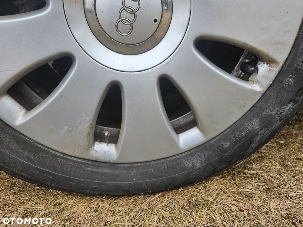 Audi A4 Avant 2.0 TDI DPF - 9