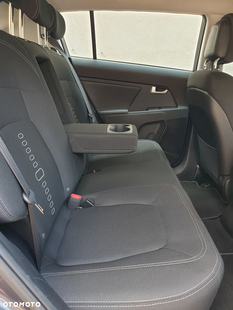 Kia Sportage 1.6 GDI Business Line 2WD - 36