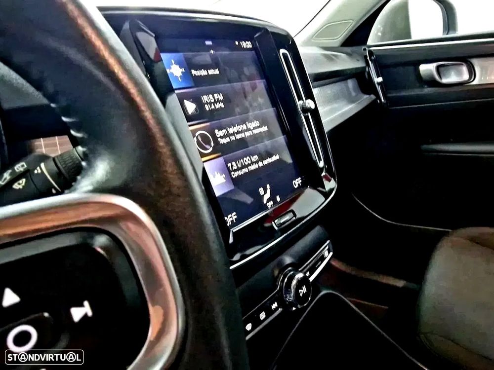 Volvo XC 40 1.5 T2 Momentum Plus Geartronic - 17