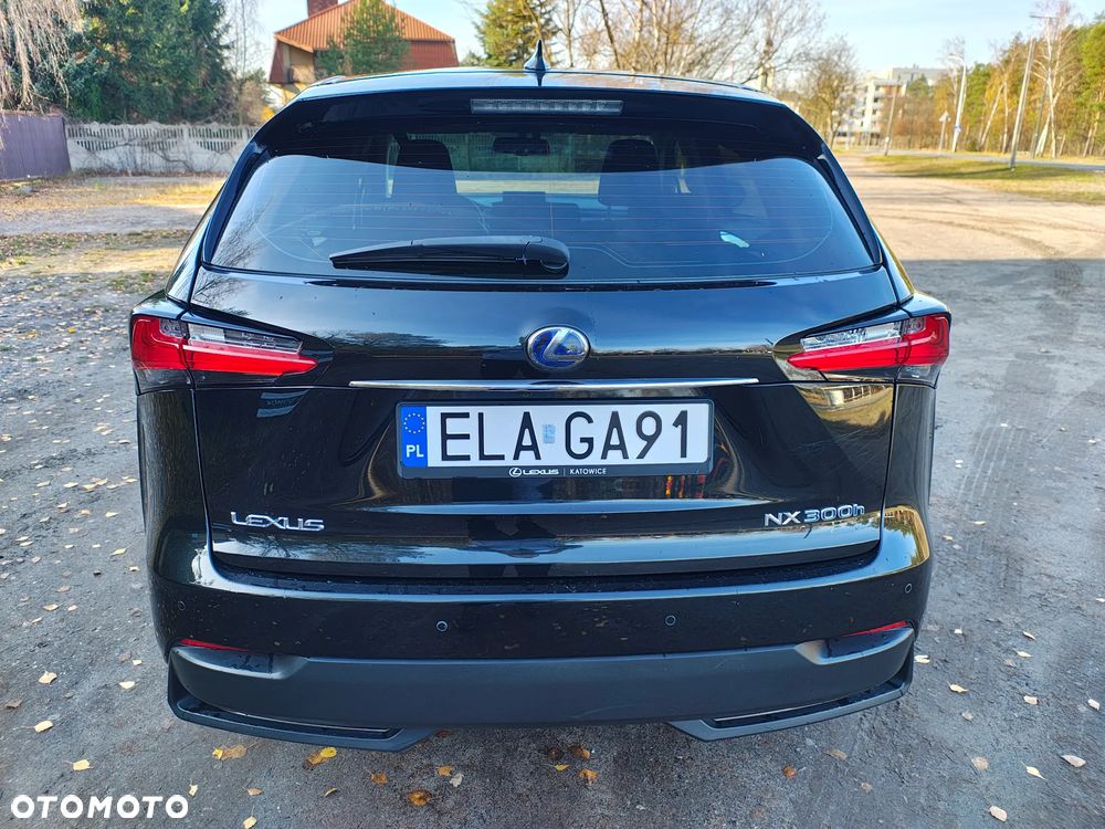 Lexus NX 300h Elegance 2WD - 4