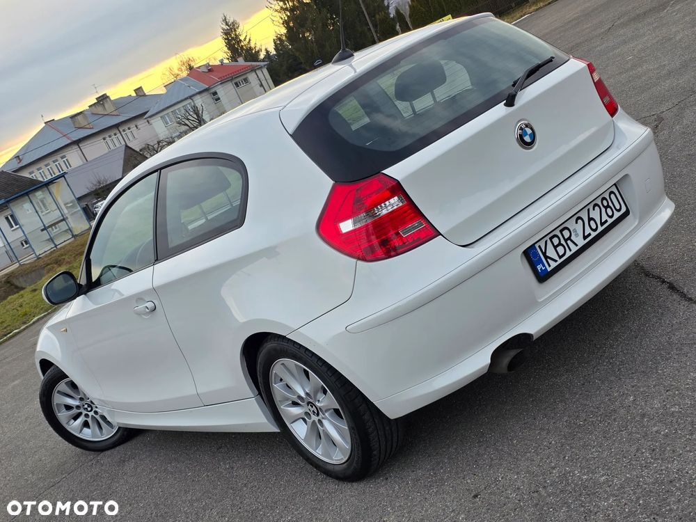 BMW Seria 1 116d DPF Edition Sport - 22