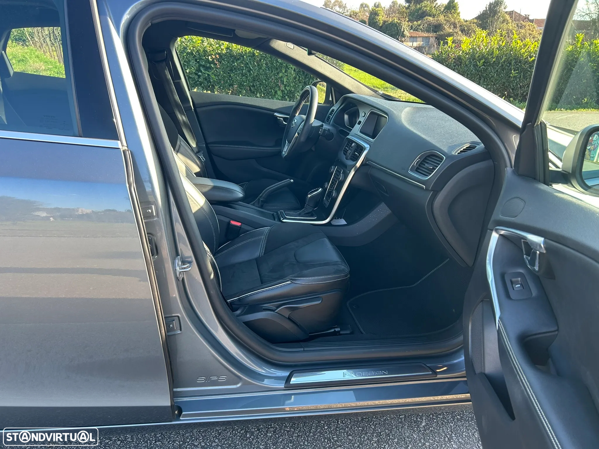 Volvo V40 1.5 T3 Sport Edition R Geartronic - 17