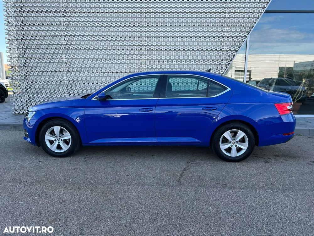 Skoda Superb 2.0 TDI DSG Ambition - 7