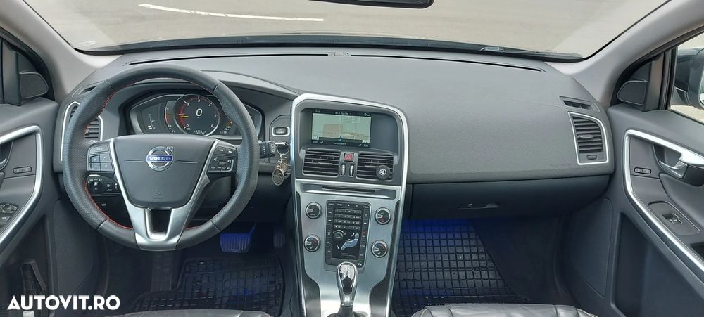 Volvo XC 60 - 8