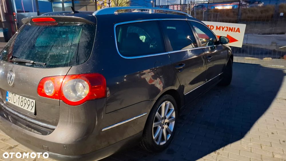 Volkswagen Passat 2.0 TDI DPF DSG Highline - 16