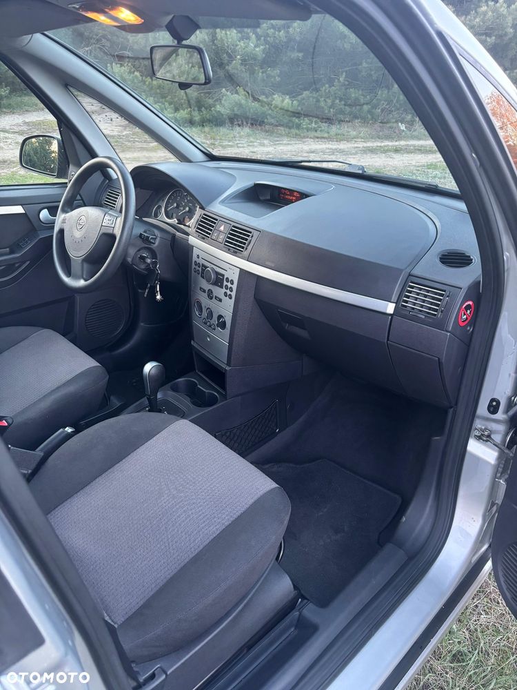 Opel Meriva - 11