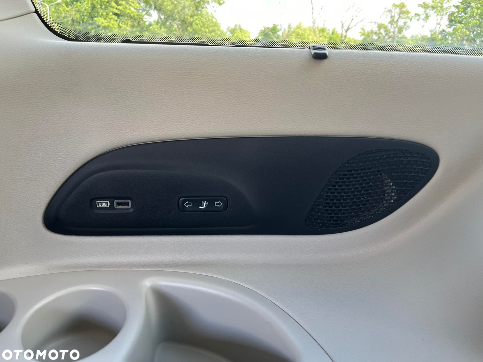 Chrysler Pacifica - 18